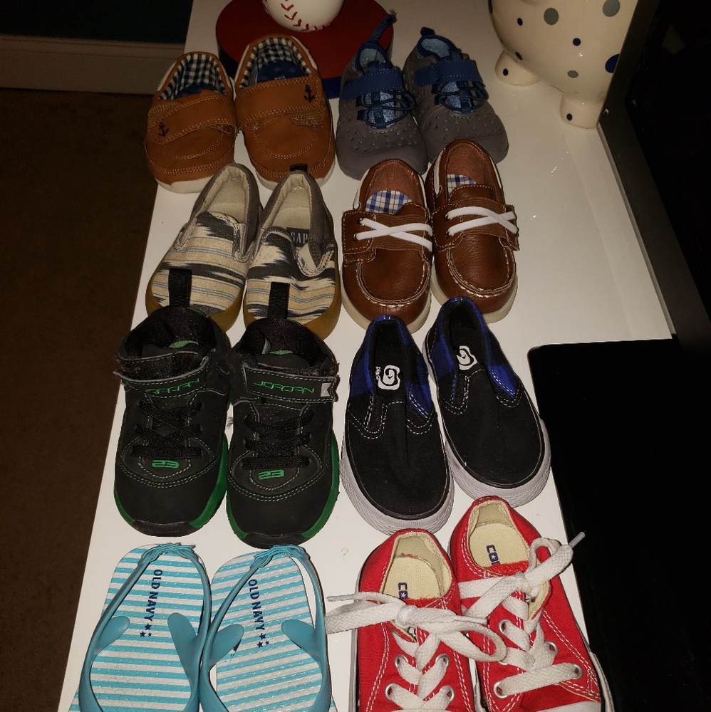 Lot of 8 pair of infant boys shoes size 5